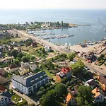 Hotel Jastarnia Ястарня