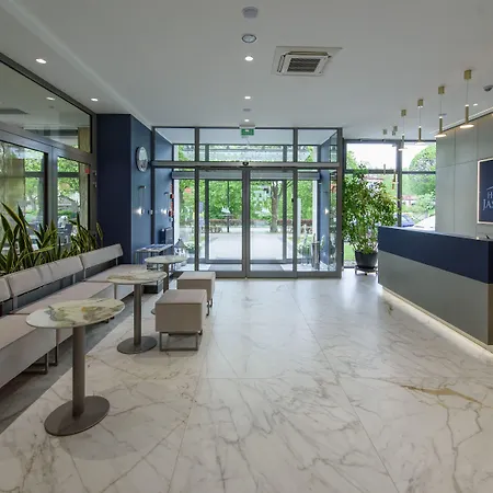 Hotel Jastarnia 3*