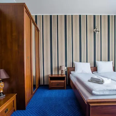 Hotel Jastarnia Отель 3*